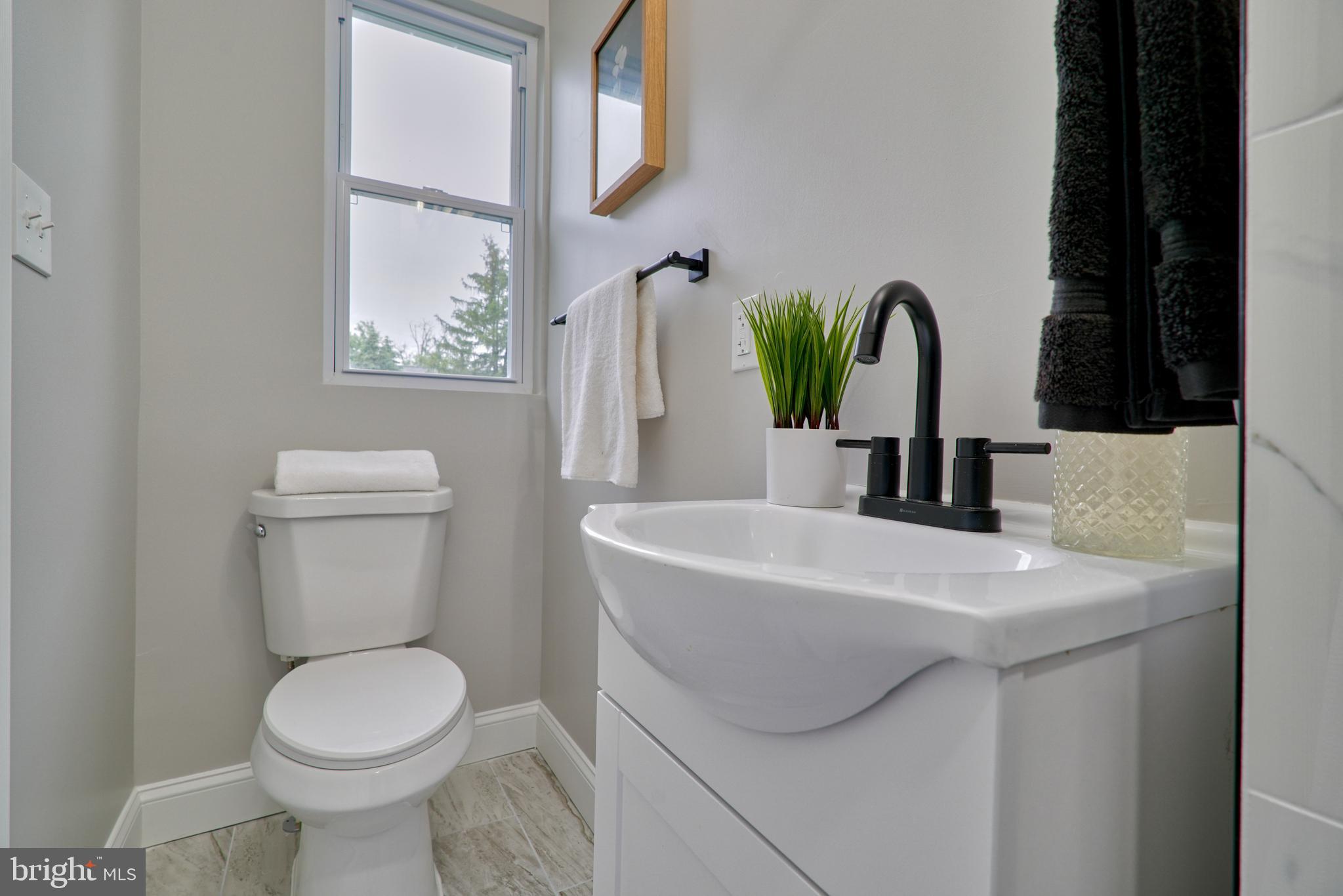 1509 Roundhill Road Baltimore, MD 21218 - Photo 16 of 35 Gallery Image 16