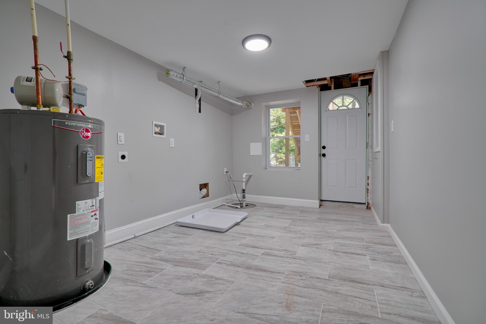 1509 Roundhill Road Baltimore, MD 21218 - Photo 29 of 35 Gallery Image 29