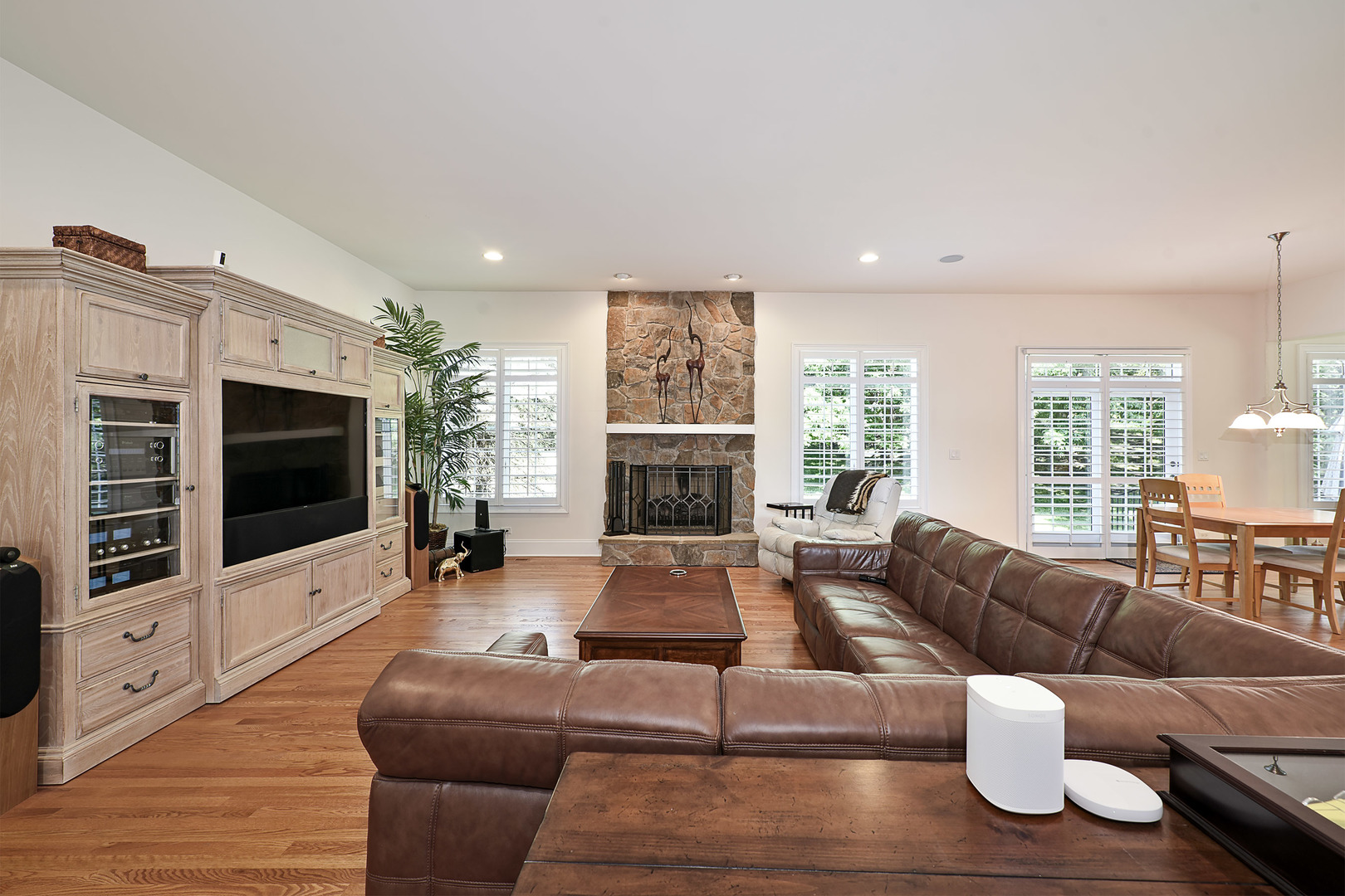 1002 Ridgeview Drive Inverness, IL 60010 - Photo 6 of 34 a living room with furniture flat screen tv and wooden floor