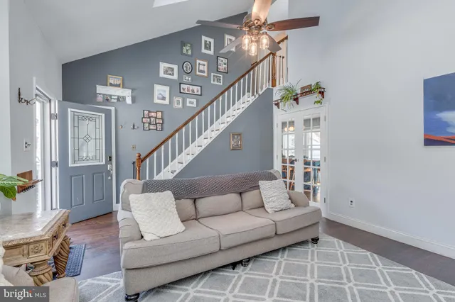 $425,000 | 225 Dobson Lane, Cherry Hill, NJ 08003