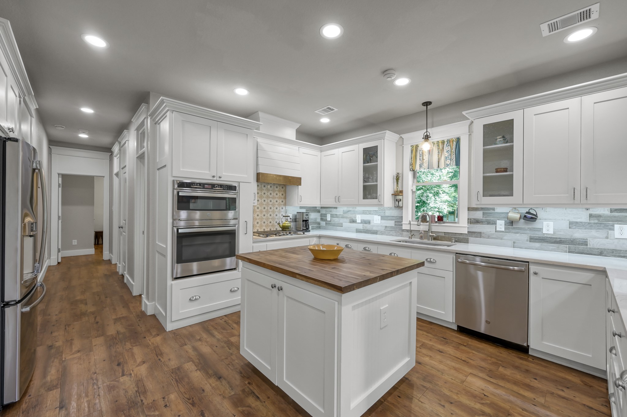 1615 Melissa Drive Spring, TX 77386 - Photo 14 of 40 Kitchen view from Dining Room