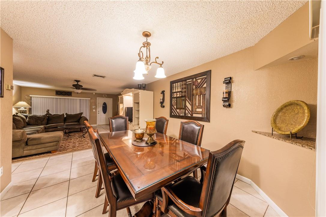 22210 Southwest 58th Avenue Boca Raton, FL 33428 - Photo 8 of 24 Photo 8