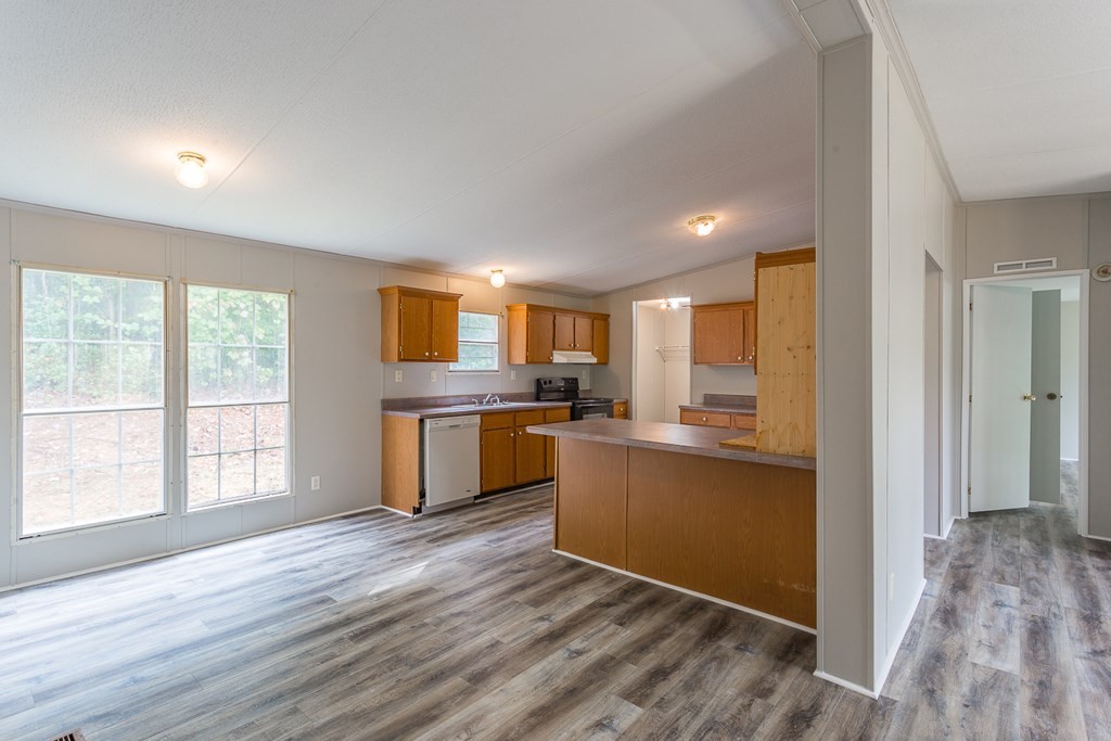 2736 Waring Road Dalton, GA 30721 - Photo 6 of 26