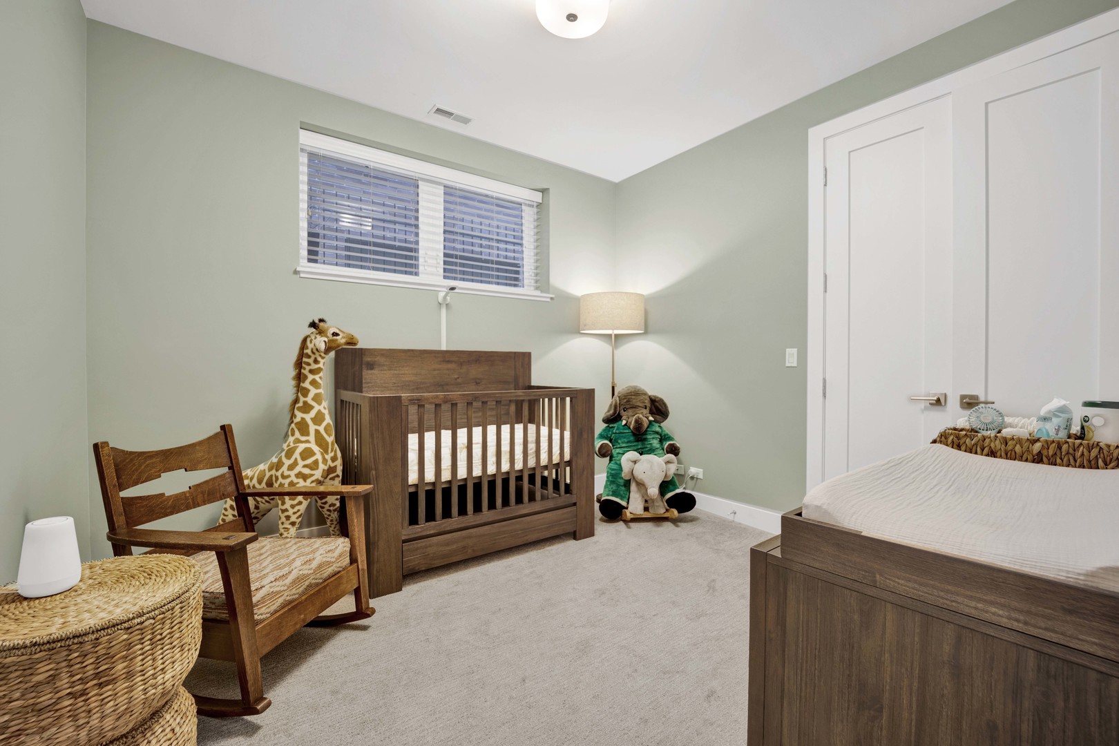 2140 West Rice Street, Unit 1W Chicago, IL 60622 - Photo 15 of 25 a bedroom with furniture and a window