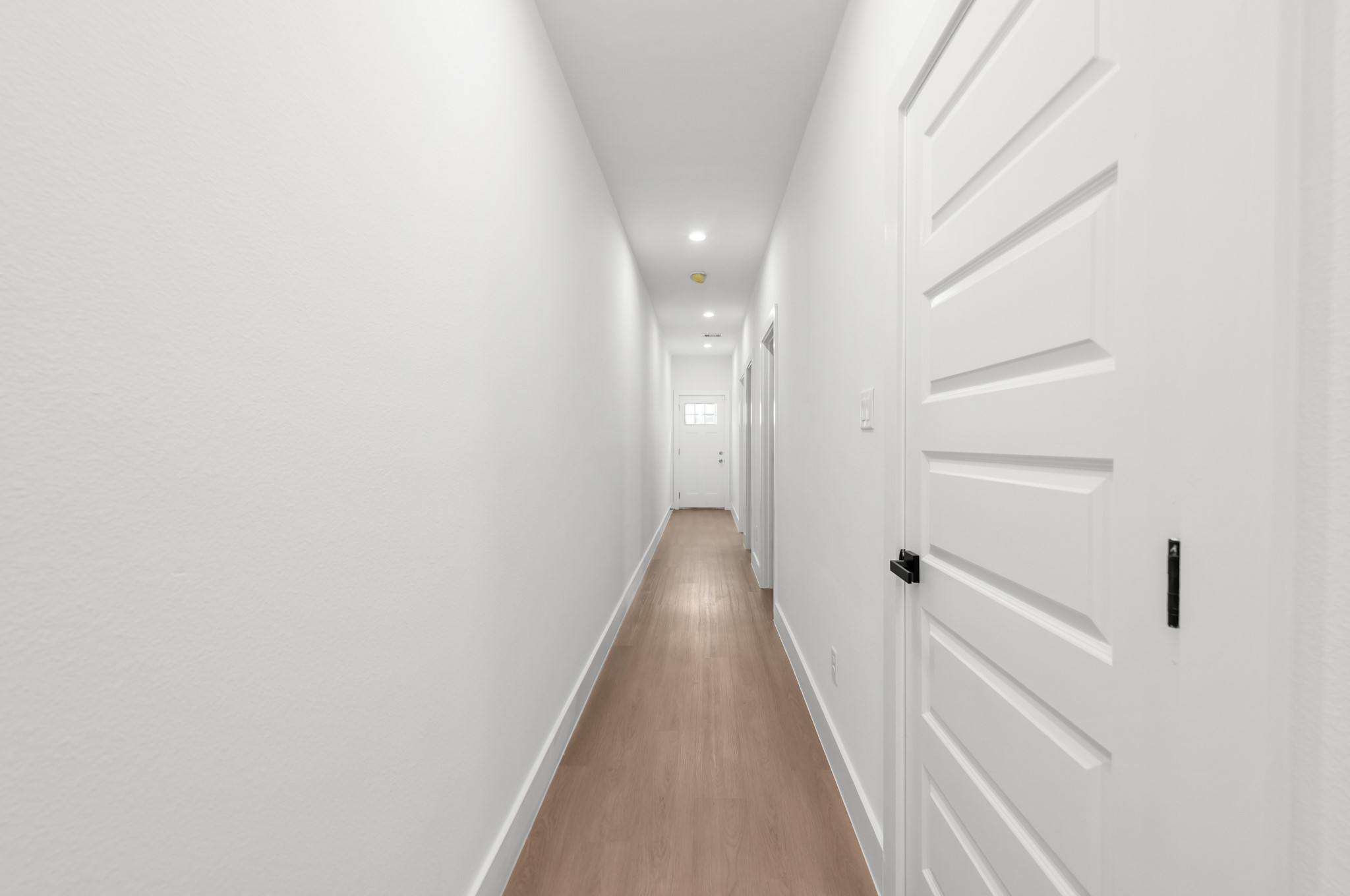 2316 McKee Street, Unit A Houston, TX 77009 - Photo 6 of 12 a view of a hallway