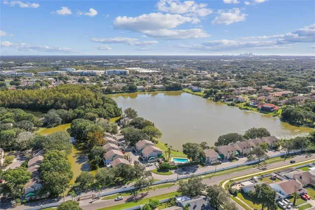 $259,000 | 6916 Lake Pl Court, Tampa, FL 33634