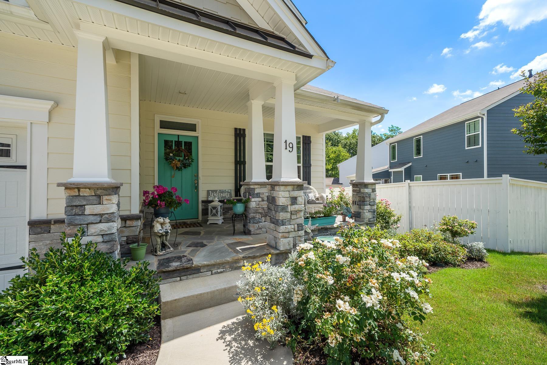 19 Arnold Mill Road Simpsonville, SC 29680 - Photo 3 of 28 Gallery Image 3