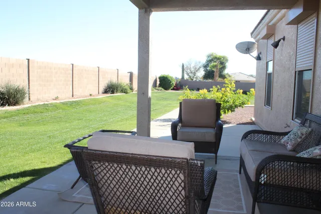 $335,000 | 2101 South Yellow Wood, Unit 40, Mesa, AZ 85209