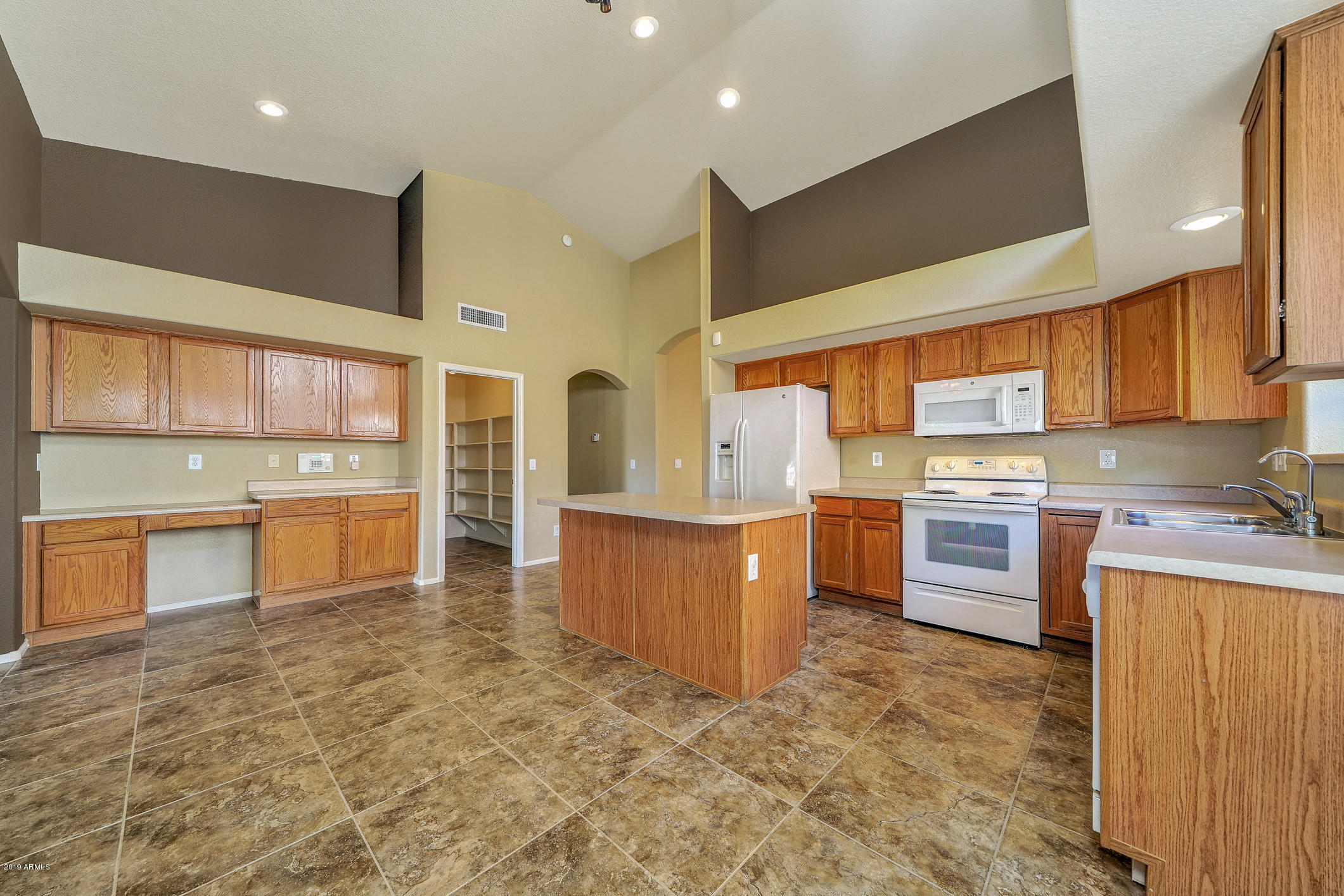 3876 East Baranca Road Gilbert, AZ 85297 - Photo 13 of 43 113-Kitchen_3
