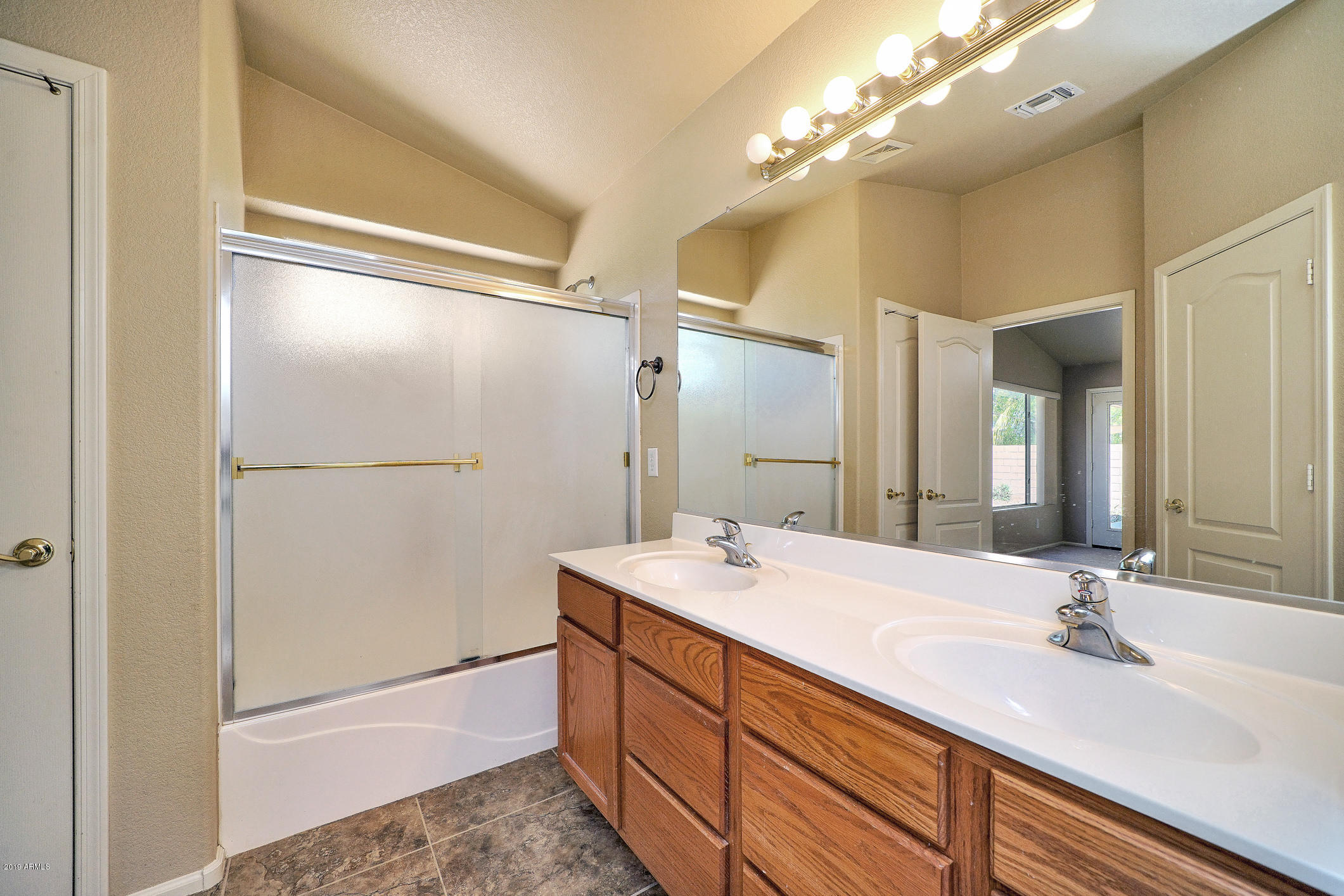 3876 East Baranca Road Gilbert, AZ 85297 - Photo 28 of 43 128-MasterBath_2