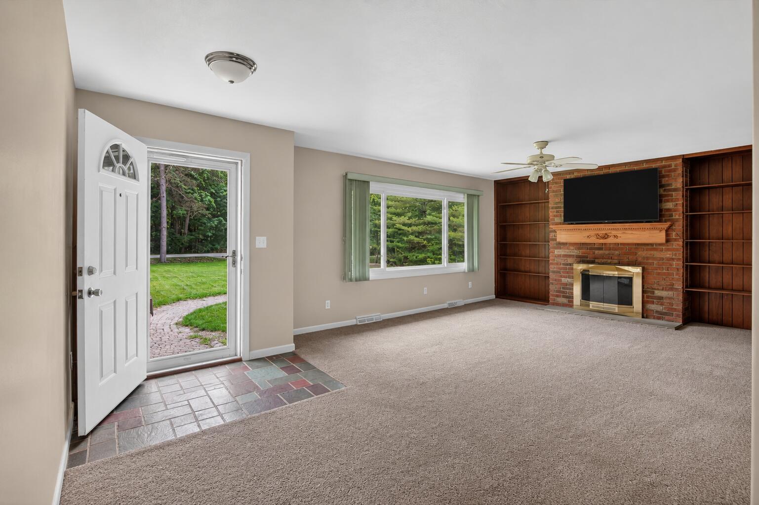7836 Cuff Road Jackson, MI 49201 - Photo 3 of 43 401ab6a6-6c95-4d3d-9d57-b652fd8fa070