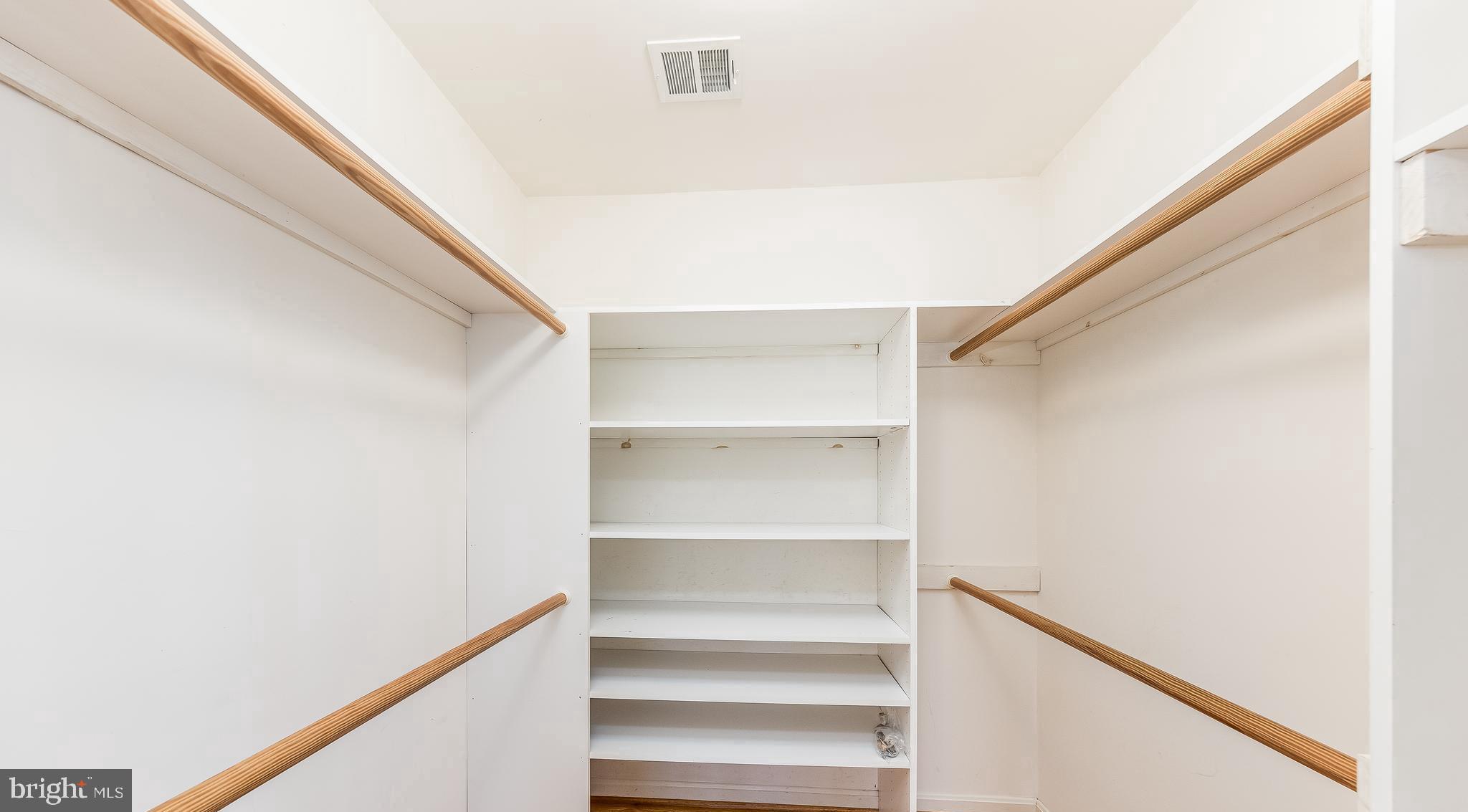 713 Gold Valley Road Locust Grove, VA 22508 - Photo 14 of 45 Primary walk in closet
