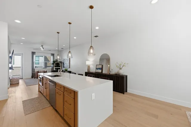 $899,999 | 3905 Emory Peak Pass, Austin, TX 78731