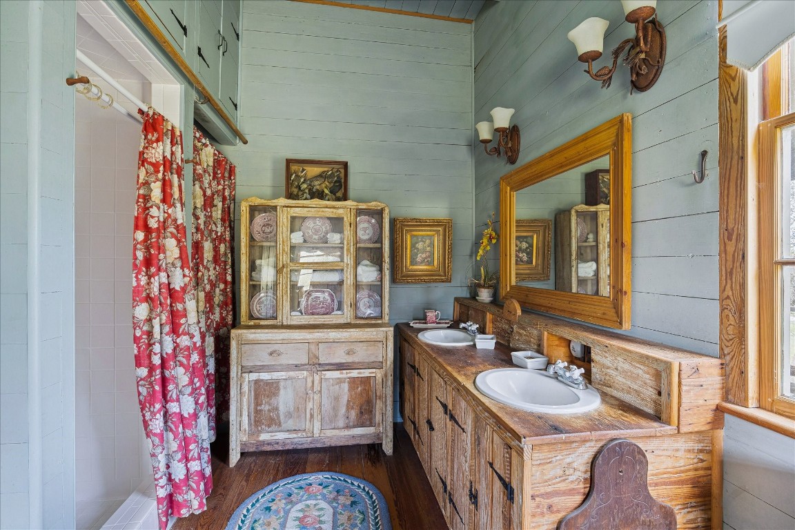 207 Bauer Rummel Round Top, TX 78954 - Photo 19 of 23