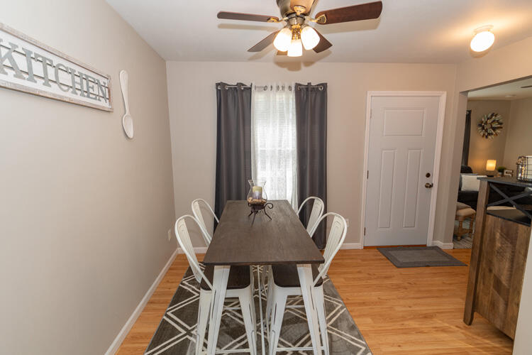 7979 Forest Beach Road Watervliet, MI 49098 - Photo 4 of 45 7979 Forest Beach Rd Dining room 3