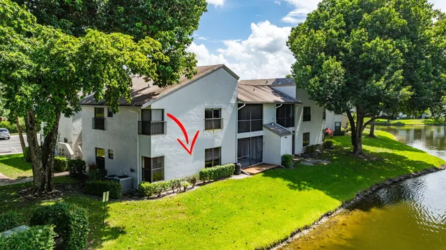 $320,000 | 4771 Northwest 22nd Street, Unit 42121, Pompano Beach, FL 33063