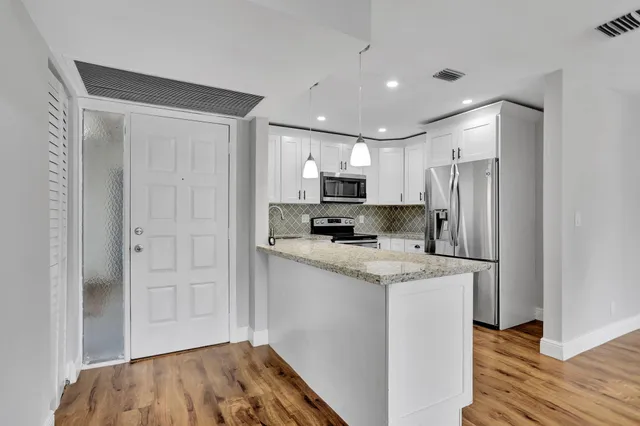 $320,000 | 4771 Northwest 22nd Street, Unit 42121, Pompano Beach, FL 33063