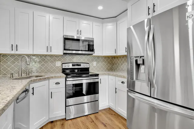 $320,000 | 4771 Northwest 22nd Street, Unit 42121, Pompano Beach, FL 33063