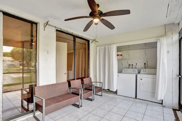 $320,000 | 4771 Northwest 22nd Street, Unit 42121, Pompano Beach, FL 33063