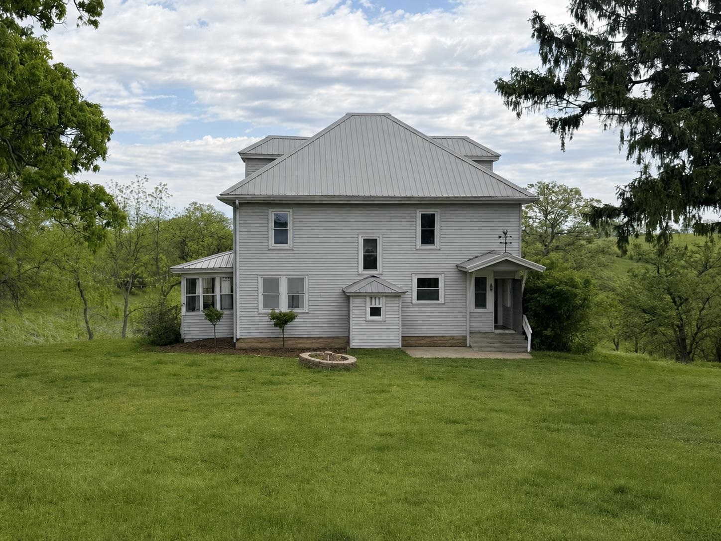 785 County Road Hollandale, WI 53544 - Photo 3 of 25