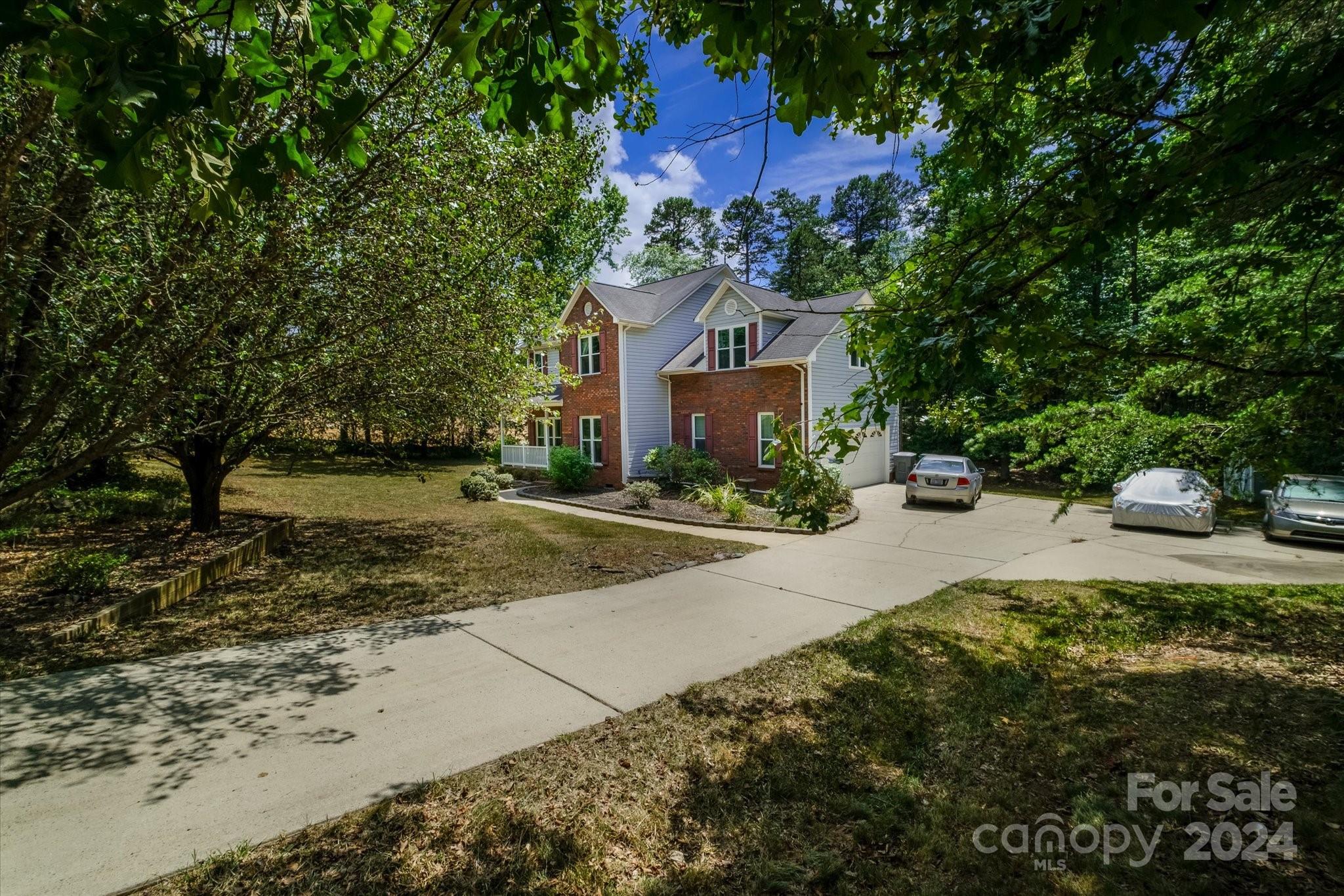 1005 Cathey Road Charlotte, NC 28214 - Photo 3 of 36 Gallery Image 3