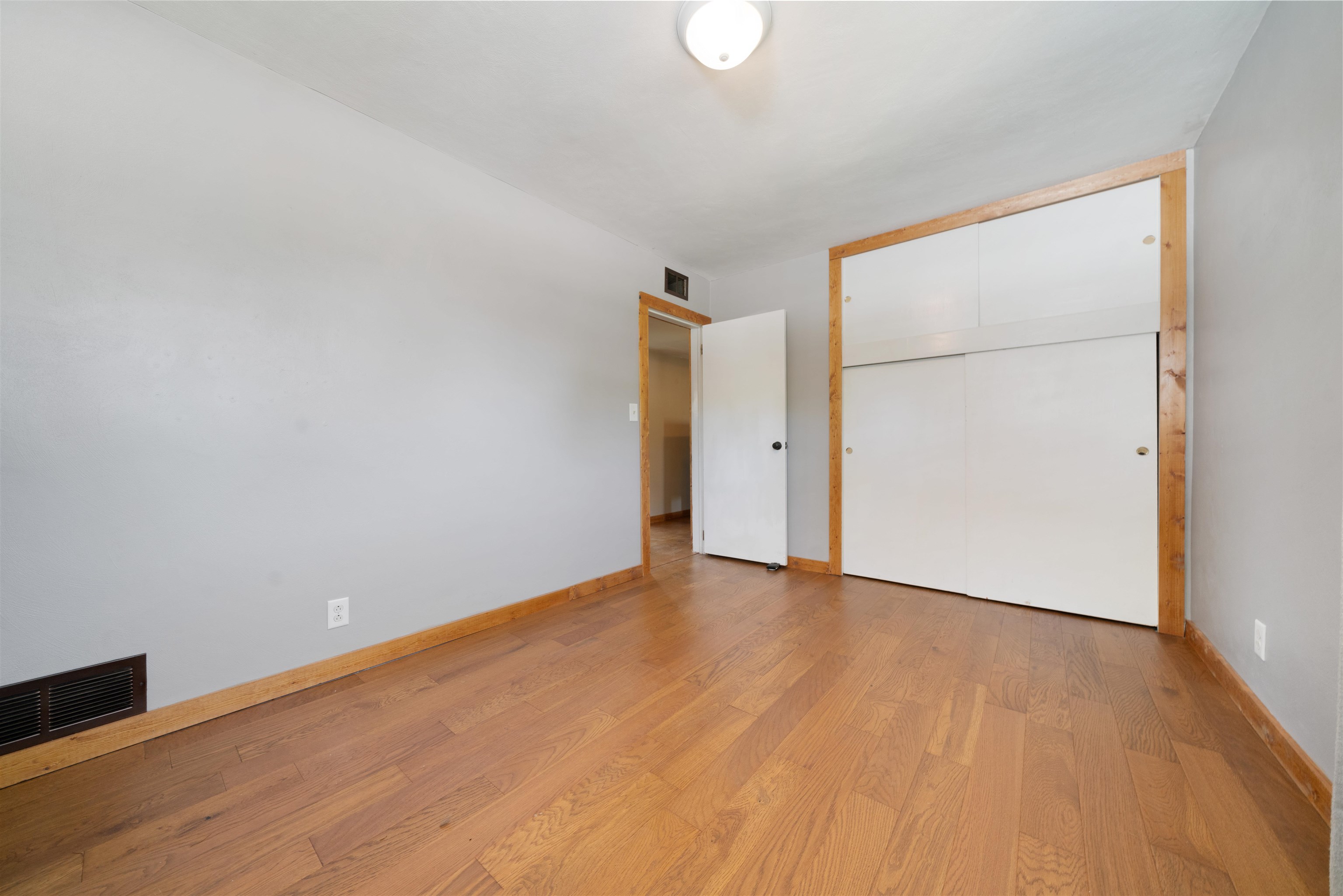 522 Division Street Pecatonica, IL 61063 - Photo 16 of 26 Gallery Image 16