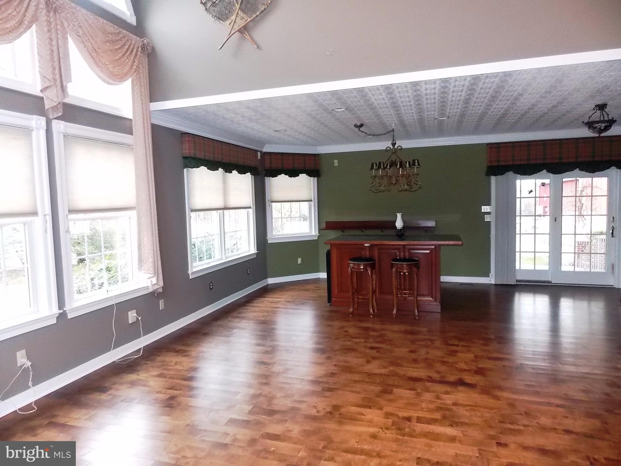 11409 Raphel Road Upper Falls, MD 21156 - Photo 15 of 30 Family Room