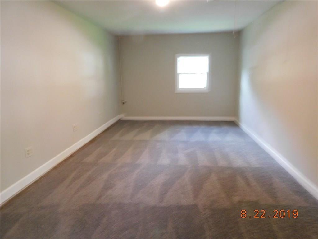 8207 Barry Road Indianapolis, IN 46219 - Photo 5 of 16 Gallery Image 5