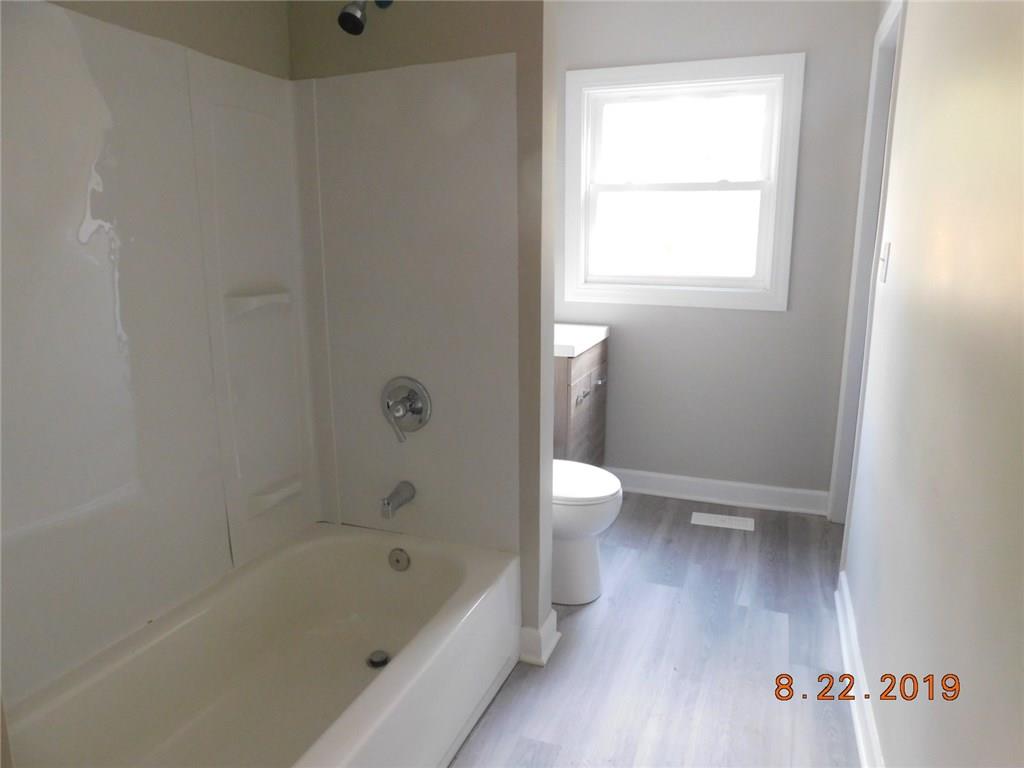 8207 Barry Road Indianapolis, IN 46219 - Photo 6 of 16 Gallery Image 6