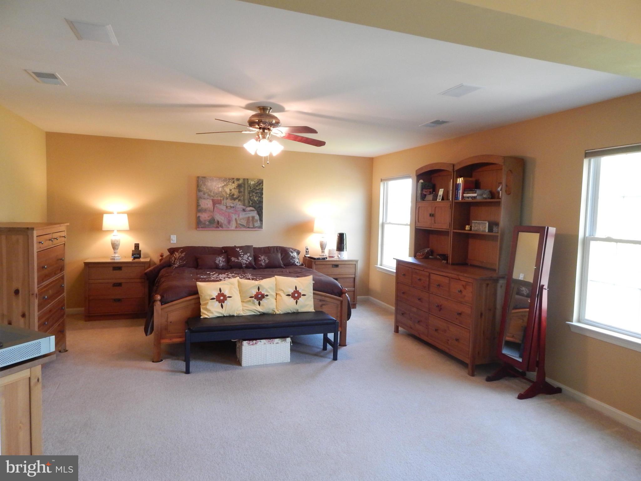 13927 Falconcrest Road Germantown, MD 20874 - Photo 11 of 29 Bedroom (Master)