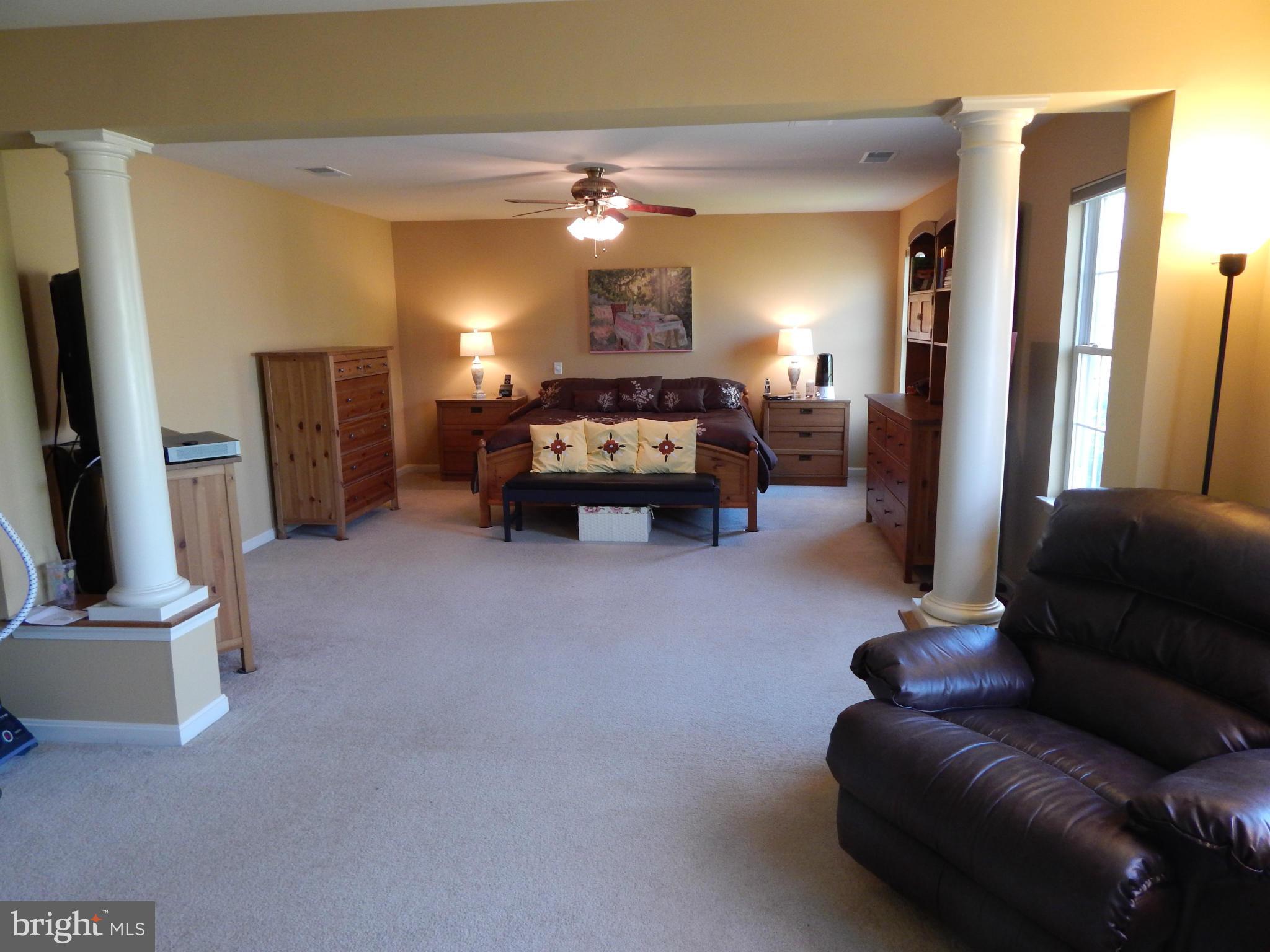 13927 Falconcrest Road Germantown, MD 20874 - Photo 17 of 29 Bedroom (Master)