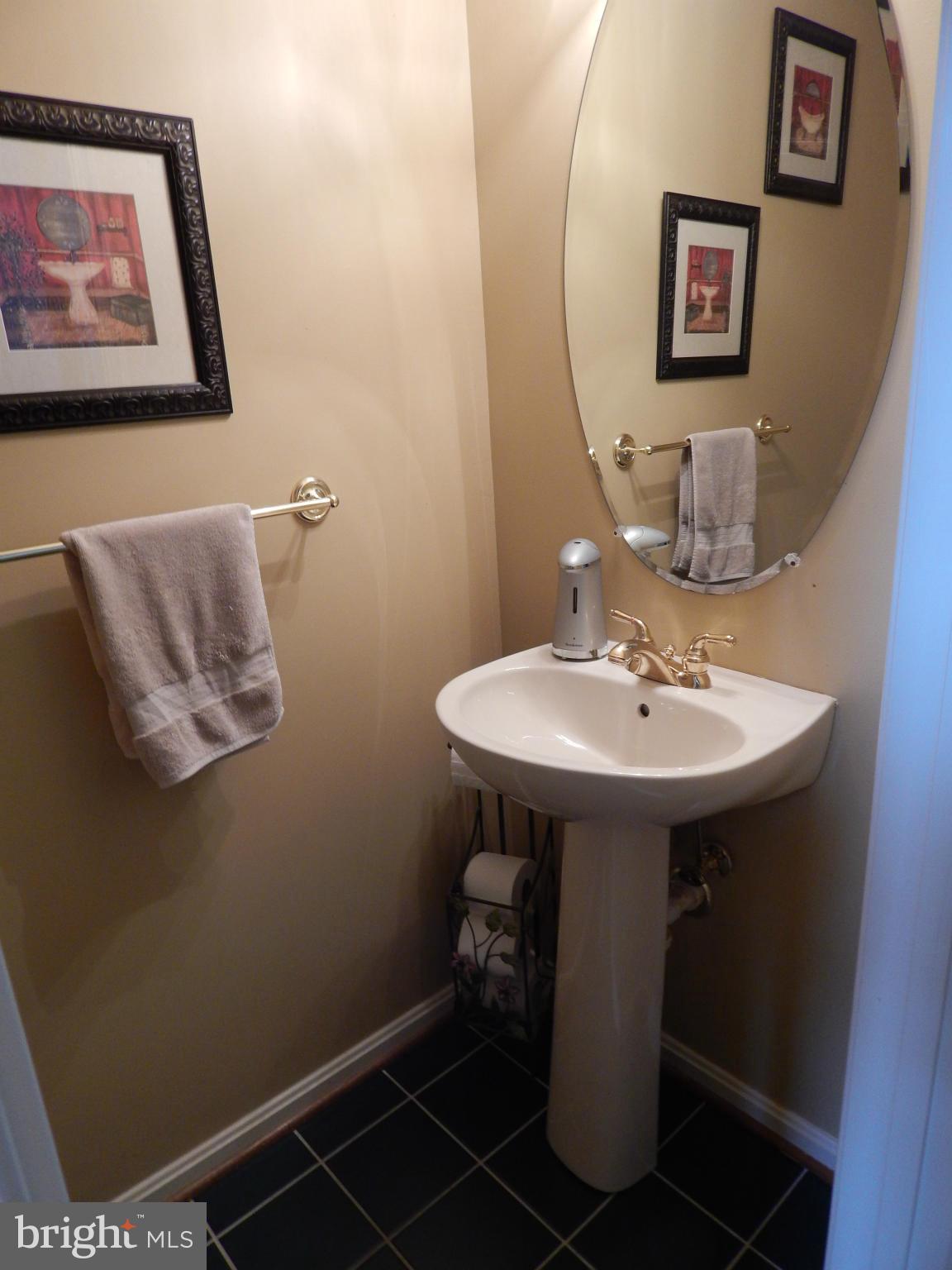 13927 Falconcrest Road Germantown, MD 20874 - Photo 8 of 29 Bath