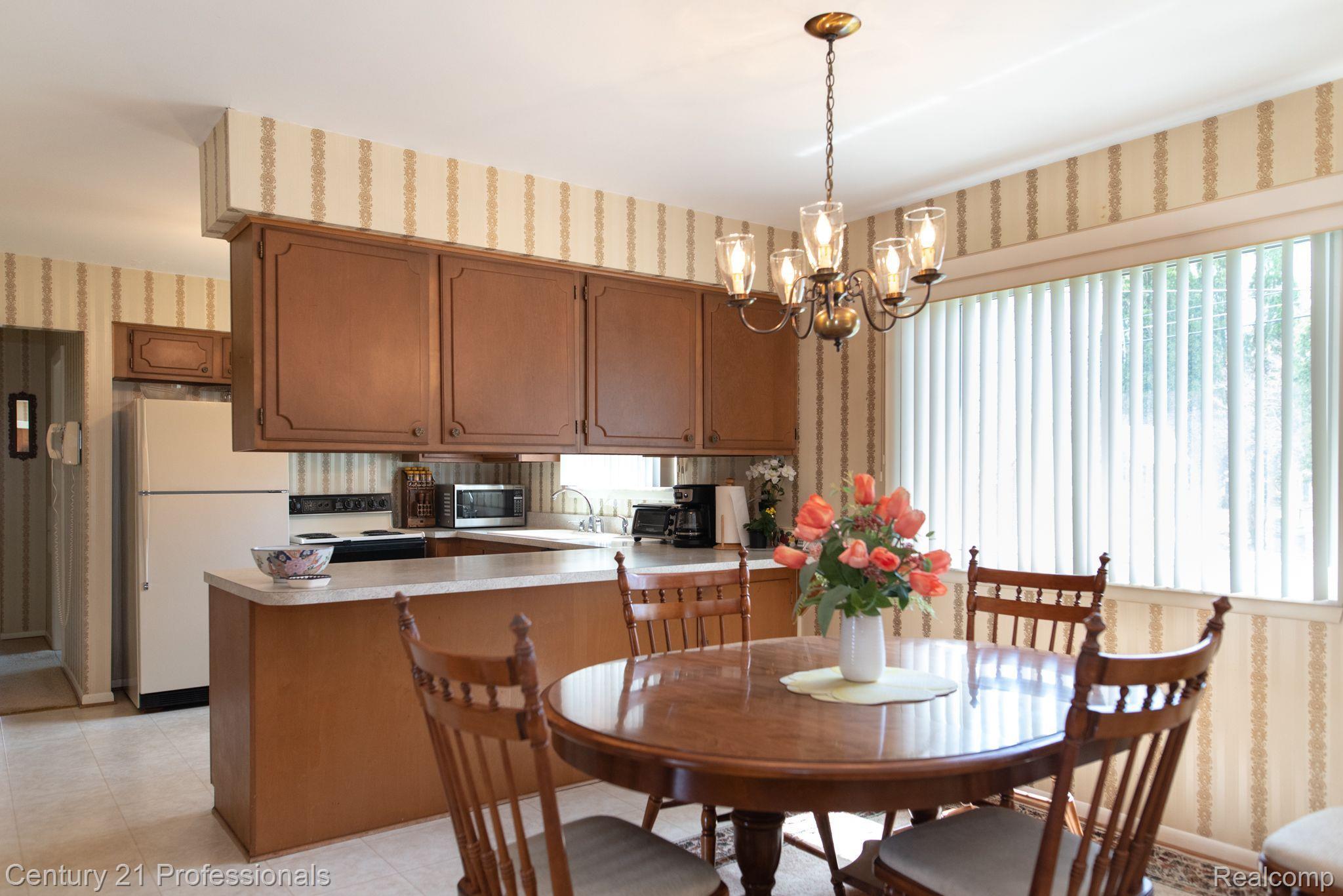 36135 Curtis Road Livonia, MI 48152 - Photo 30 of 30 Gallery Image 30