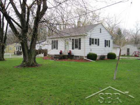 3805 Old King Road Saginaw, MI 48601 - Photo 5 of 14 20354530-4.JPG