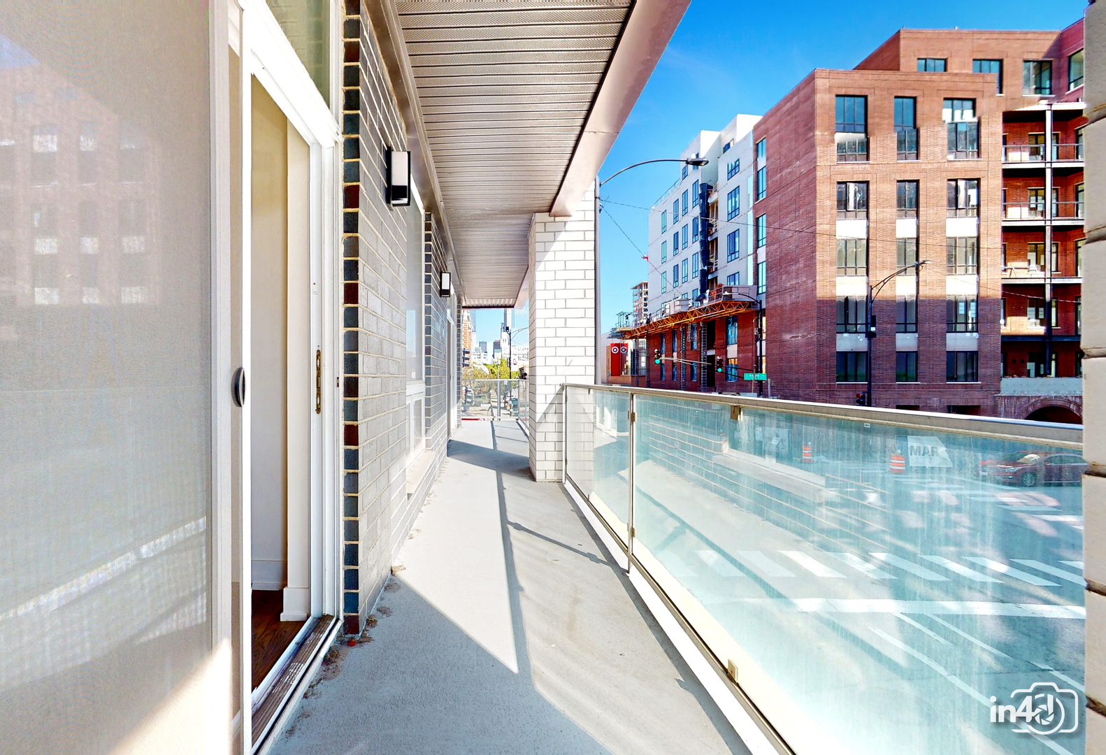 236 South Racine Avenue, Unit 201 Chicago, IL 60607 - Photo 5 of 45 a view of an entryway