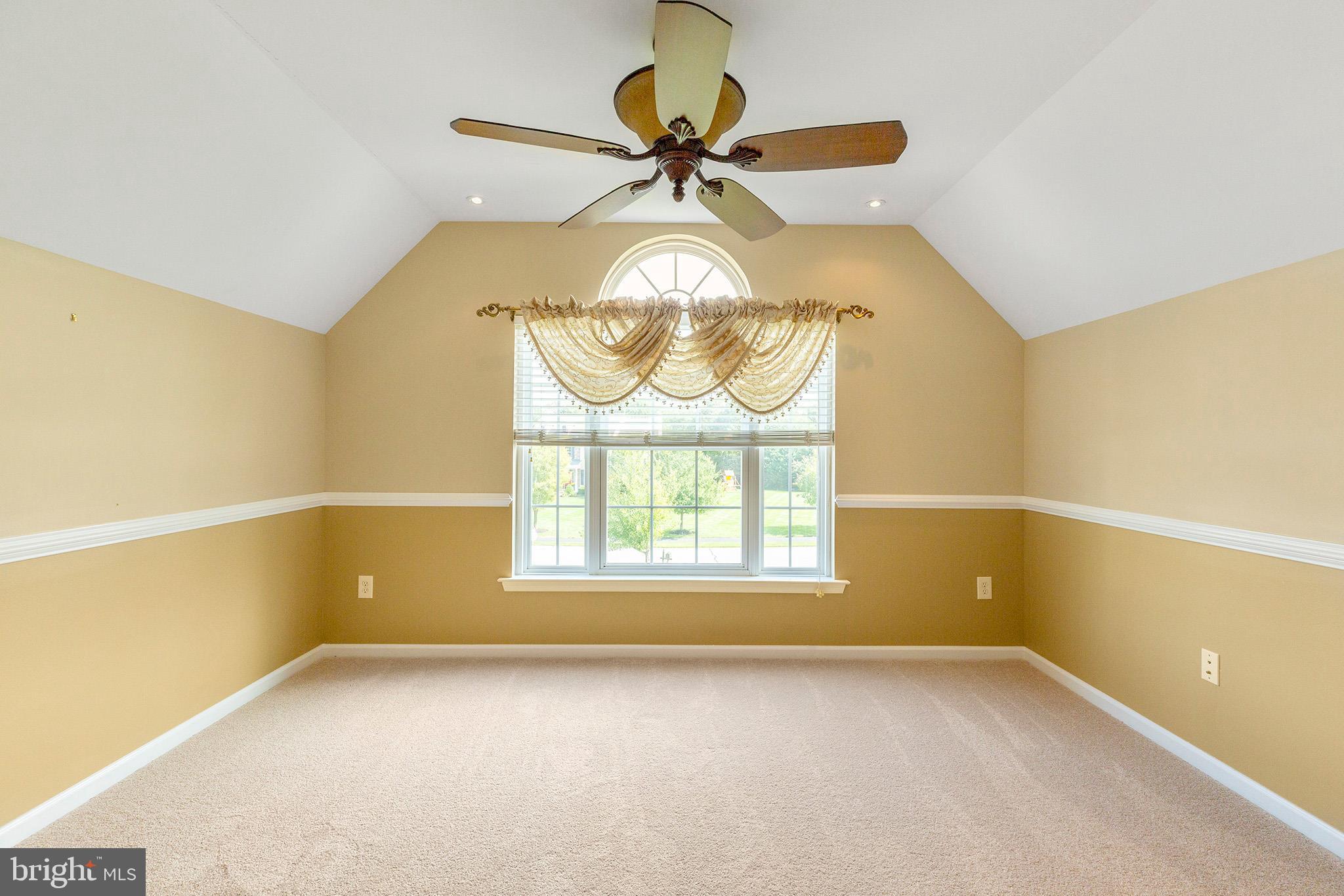 253 Jennings Way Mickleton, NJ 08056 - Photo 18 of 53 Sitting Area in Master Bedroom