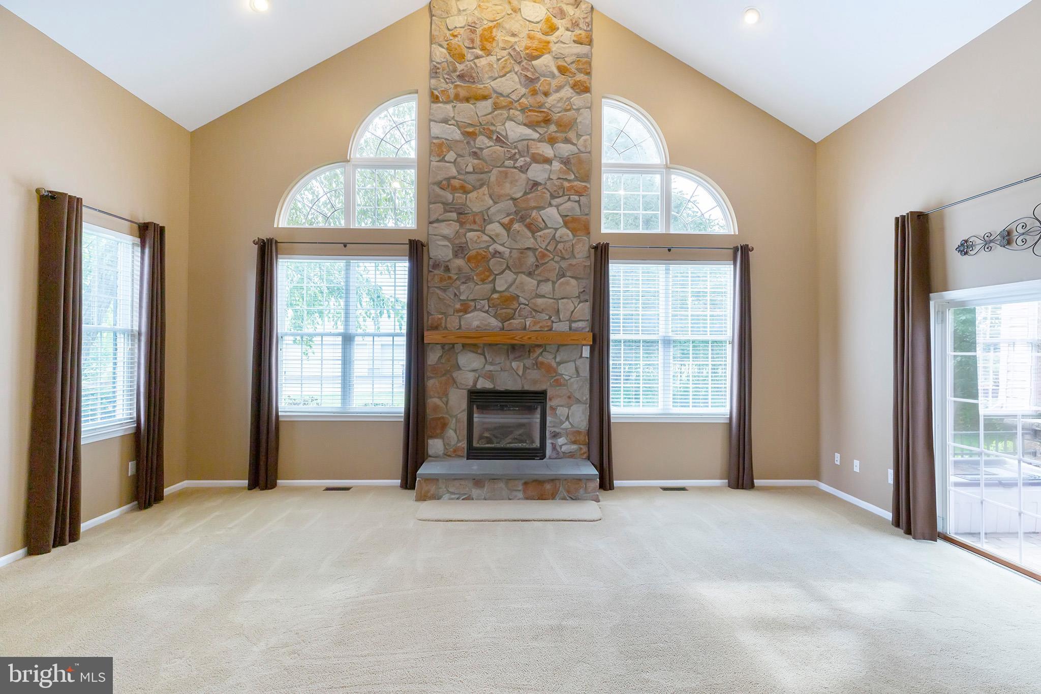 253 Jennings Way Mickleton, NJ 08056 - Photo 9 of 53 Family Room