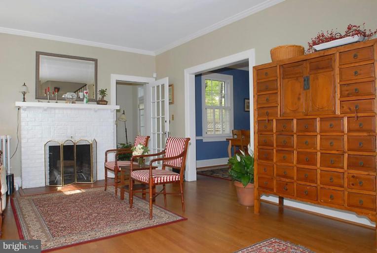 5361 Broad Branch Road Northwest Washington, DC 20015 - Photo 3 of 24 Living Room