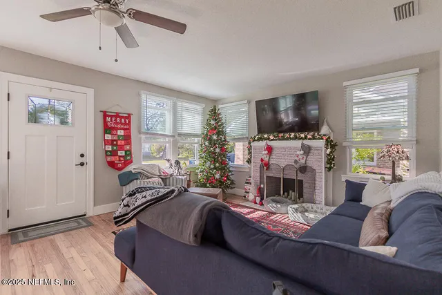 $2,000 | 909 Talbot Avenue, Jacksonville, FL 32205