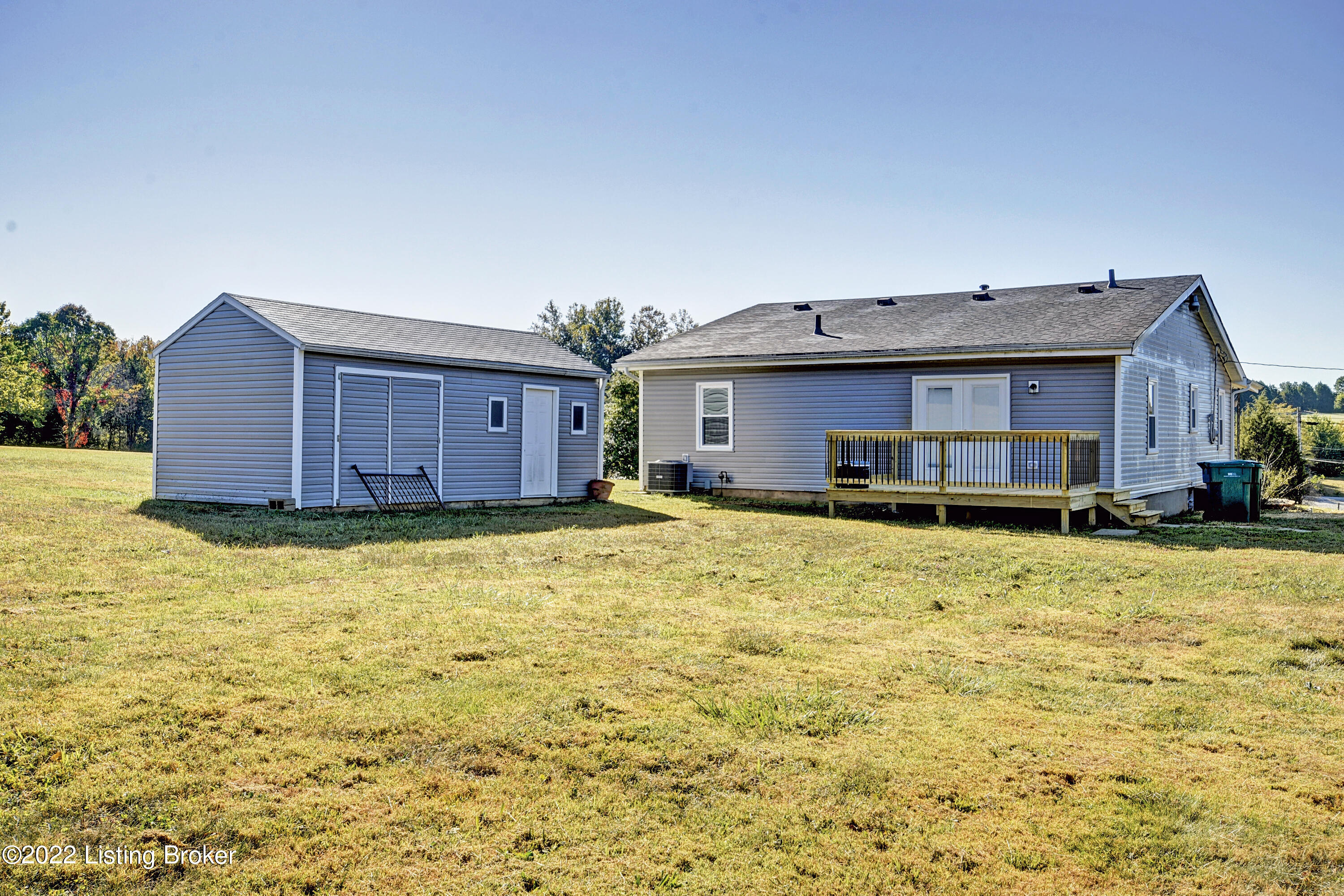 2793 Ridge Road Shepherdsville, KY 40165 - Photo 21 of 28 Rear of Property