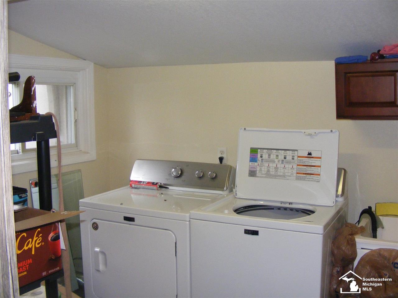 1347 West Temperance Road Temperance, MI 48182 - Photo 17 of 21 50048760-16.JPG