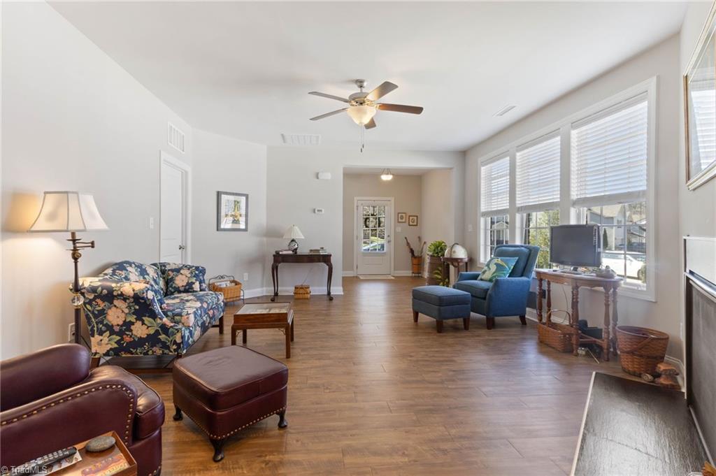 402 Mockingbird Lane Mebane, NC 27302 - Photo 10 of 36