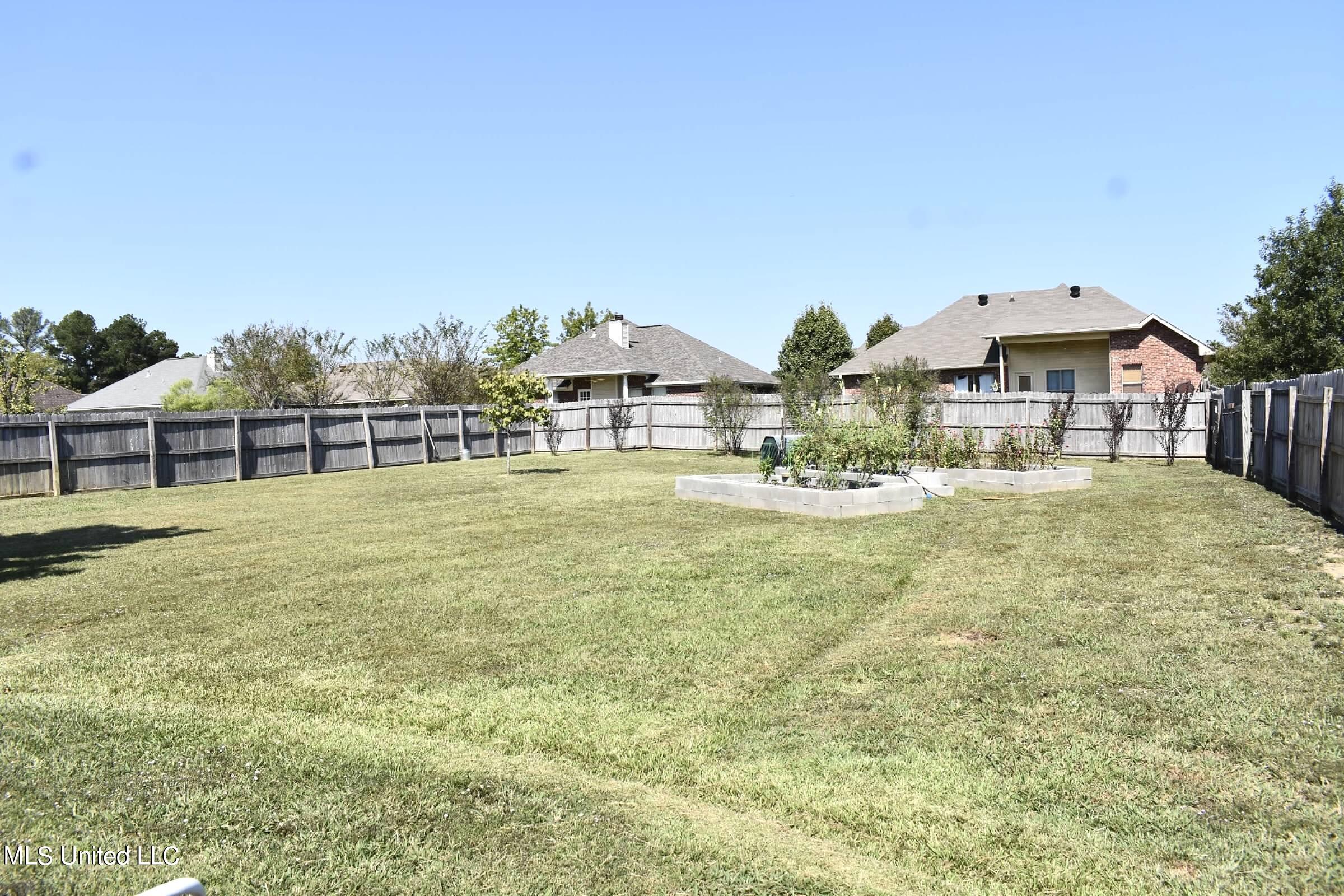 300 Springhill Point Brandon, MS 39047 - Photo 28 of 33 IMG_7302