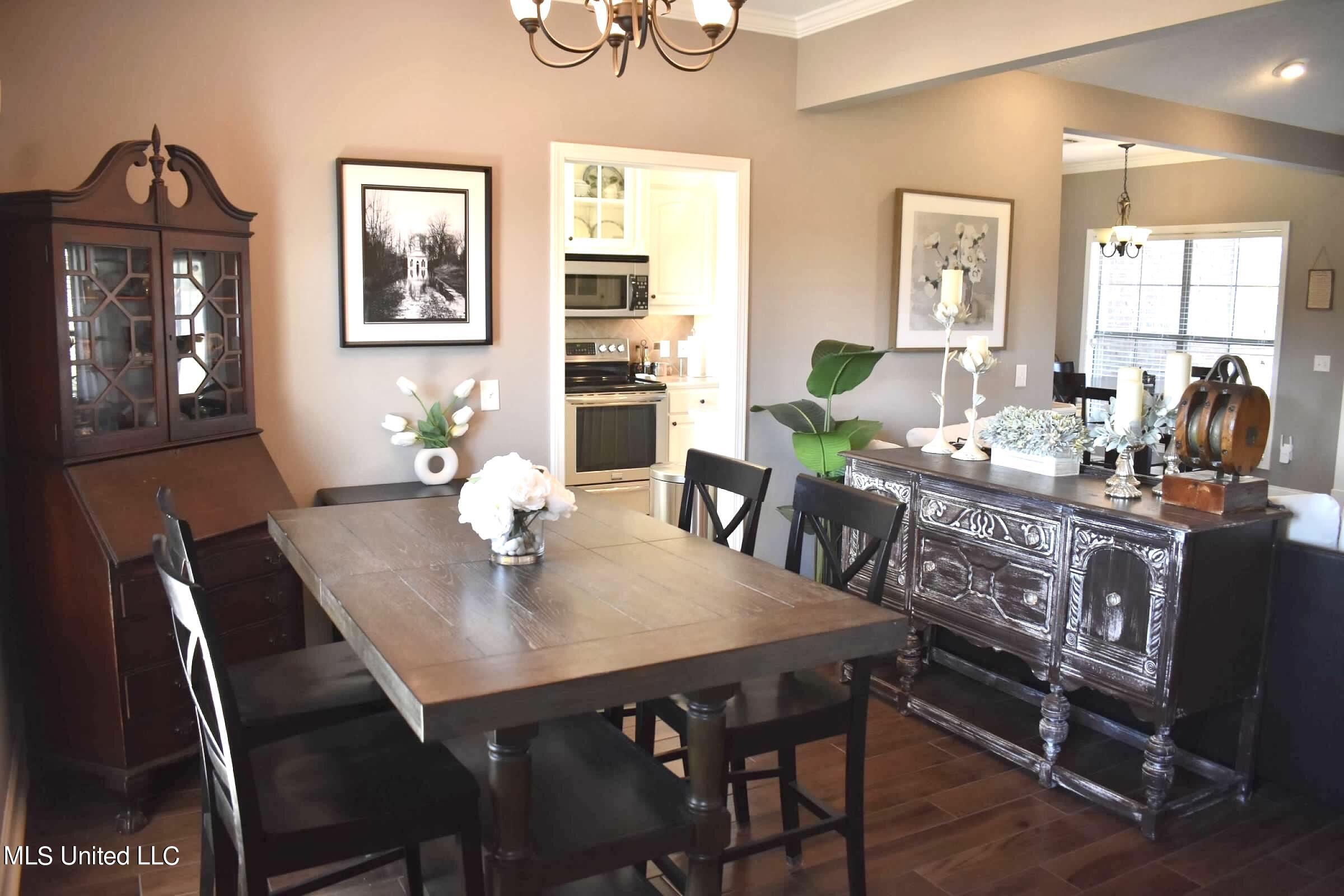 300 Springhill Point Brandon, MS 39047 - Photo 5 of 33 IMG_7281