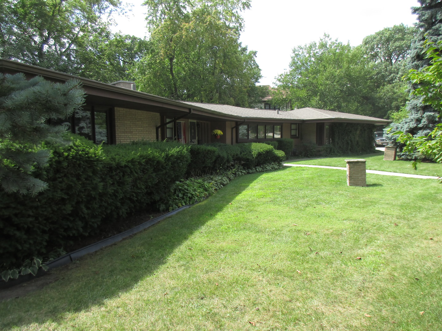 320 Fairbank Road Riverside, IL 60546 - Photo 1 of 30