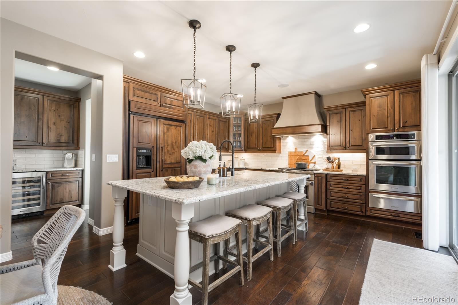 577 Moonmist Court Highlands Ranch, CO 80126 - Photo 3 of 40 Gallery Image 3