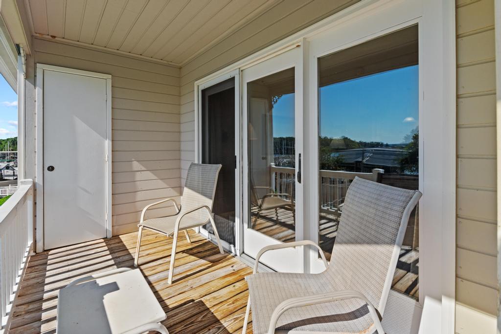 108 Green Turtle Bay Drive Grand Rivers, KY 42045 - Photo 17 of 30 Balcony