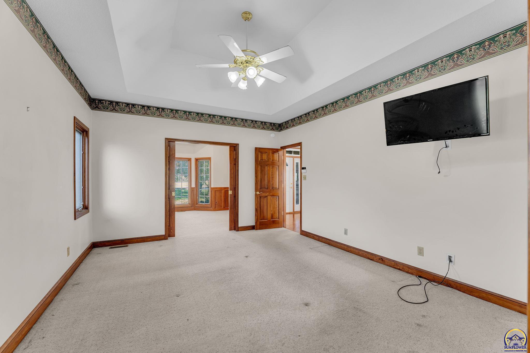 7639 Southwest 19th Street Topeka, KS 66615 - Photo 15 of 33