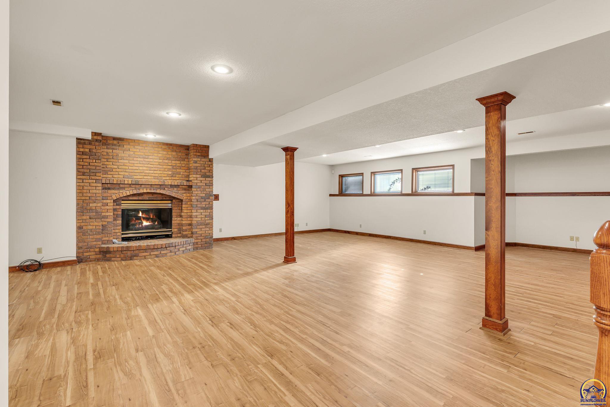 7639 Southwest 19th Street Topeka, KS 66615 - Photo 25 of 33