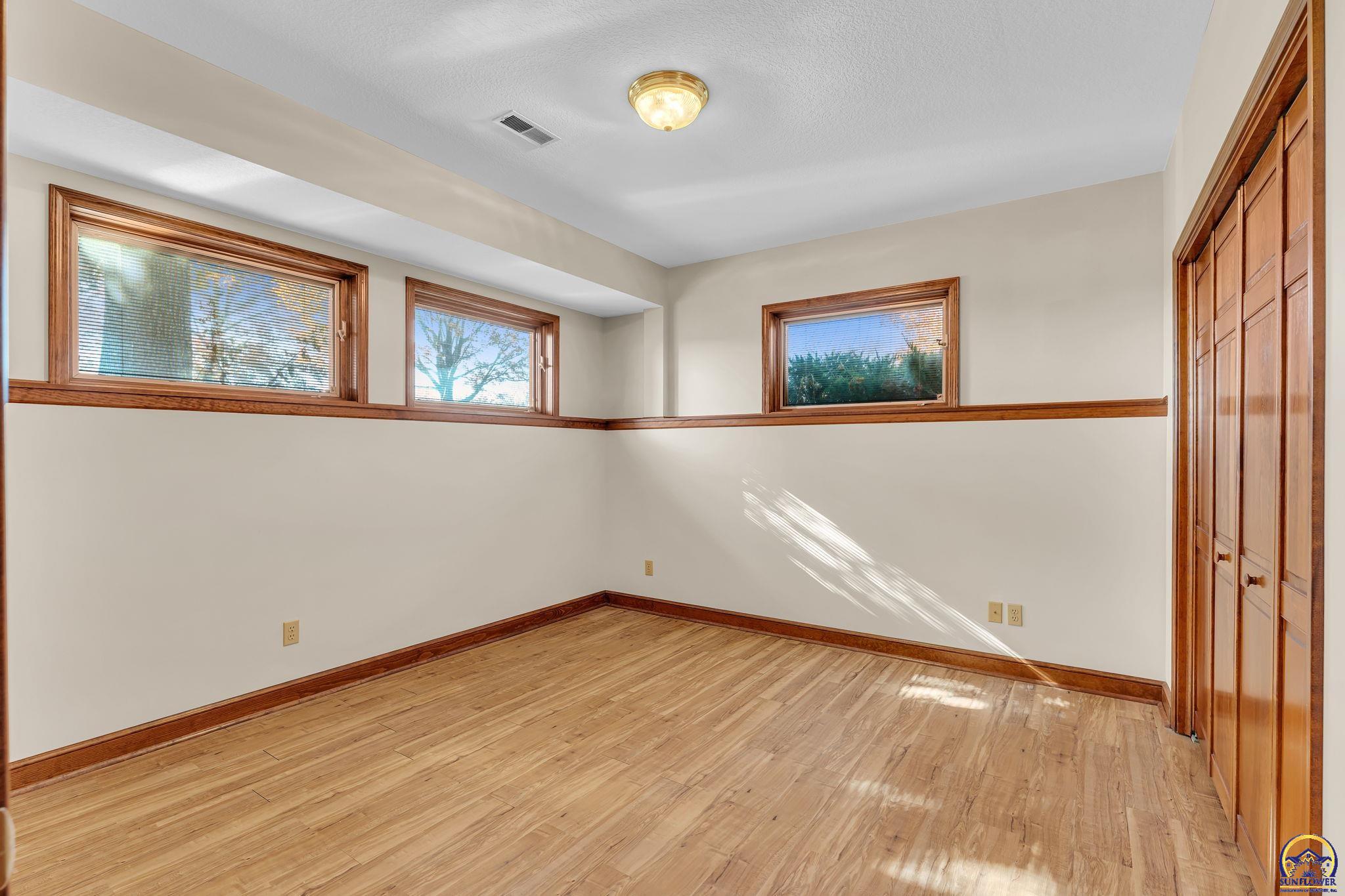 7639 Southwest 19th Street Topeka, KS 66615 - Photo 27 of 33